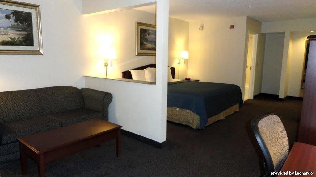 Best Western Tallahassee Downtown Inn And Suites Exterior photo