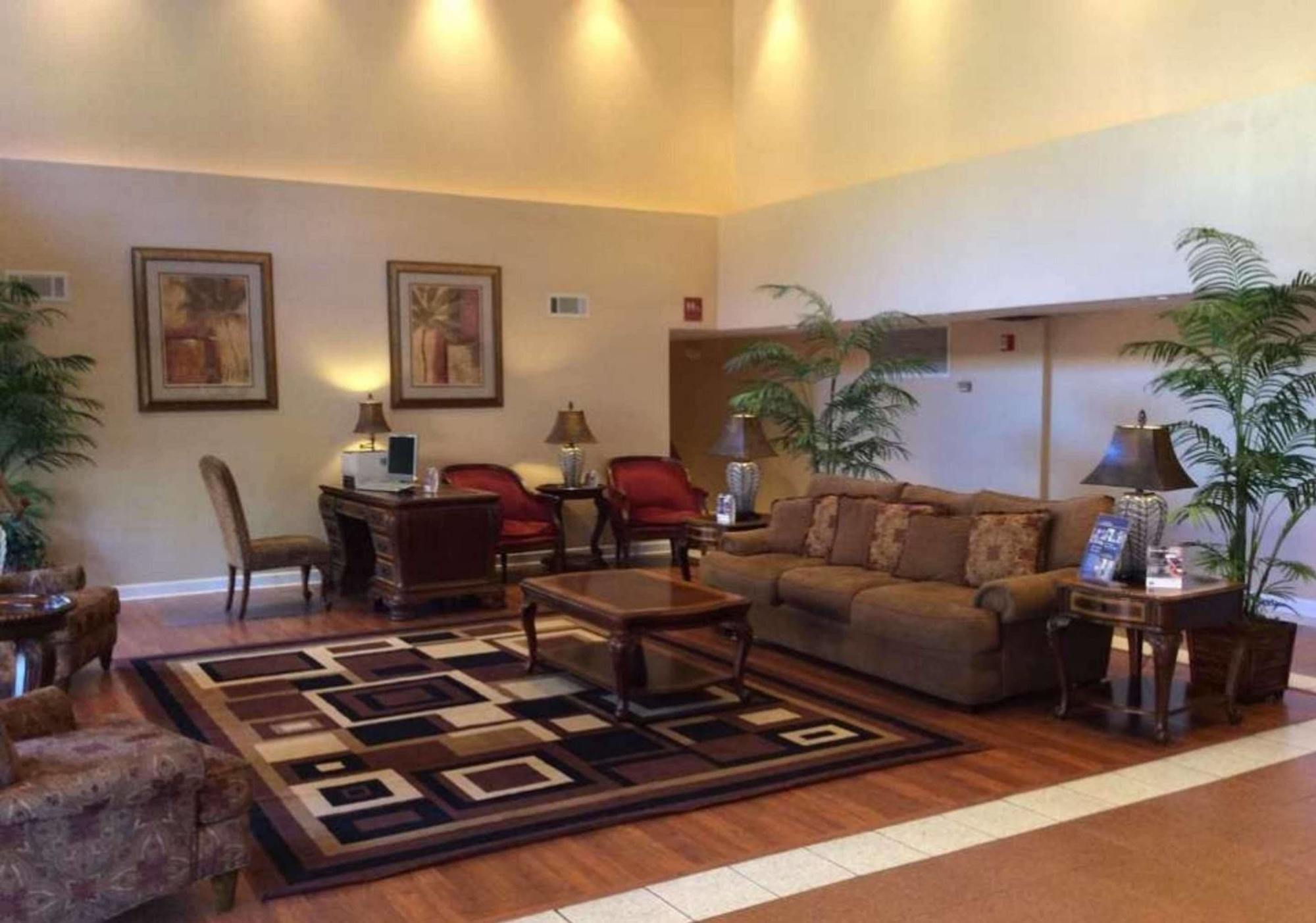 Best Western Tallahassee Downtown Inn And Suites Exterior photo